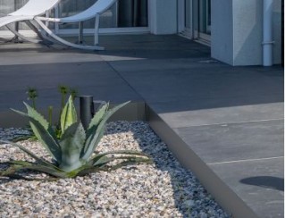 JONCTION RENTRANT POUR PROFILÉ CLIPSABLE