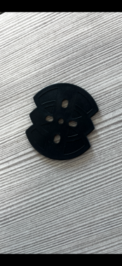 Rondelle noire 60 x 55 x 3 mm pour fixation